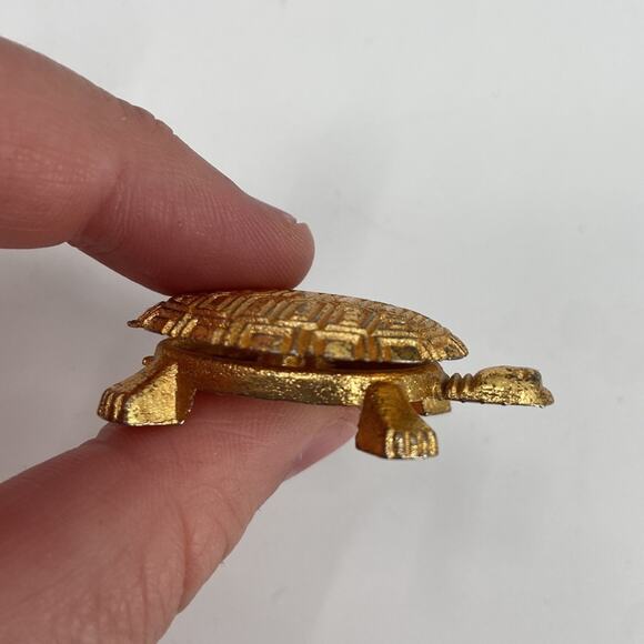 Feng shui goldtone turtle statue - Picture 4 of 6
